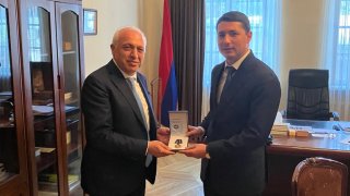 ՀՀ քննչական կոմիտեի նախագահը Թբիլիսիում հանդիպում է ունեցել Վրաստանի  ֆինանսների նախարարության քննչական ծառայության ղեկավարի հետ